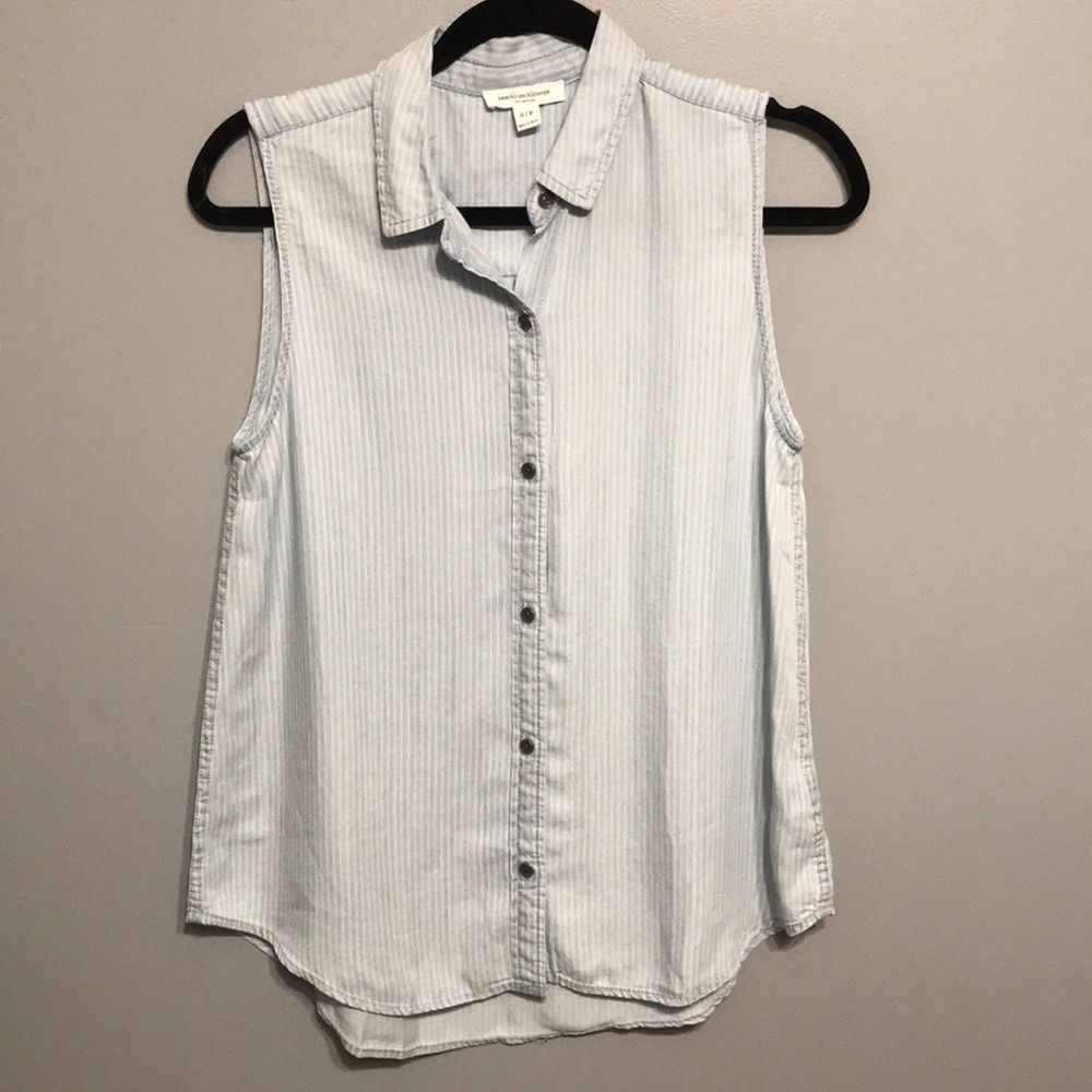 beachlunchlounge • Button-Down Tank